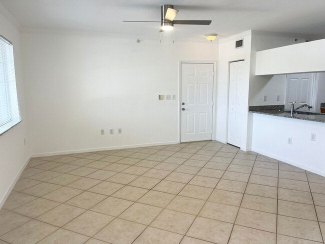 Building Photo - 6482 Emerald Dunes Dr