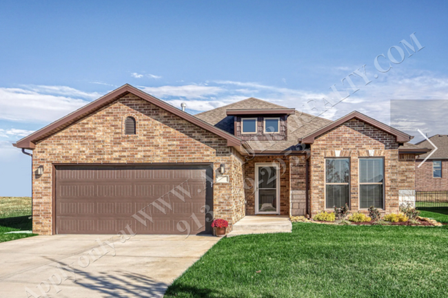 Primary Photo - NEW Build 3 Bed 2 Bath Home in Lenexa - Co...