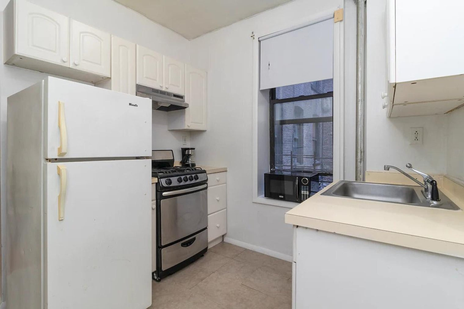 Building Photo - 1213 Park Ave