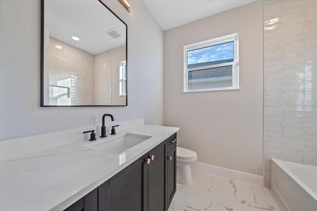 Building Photo - 8387 Windbound Ct