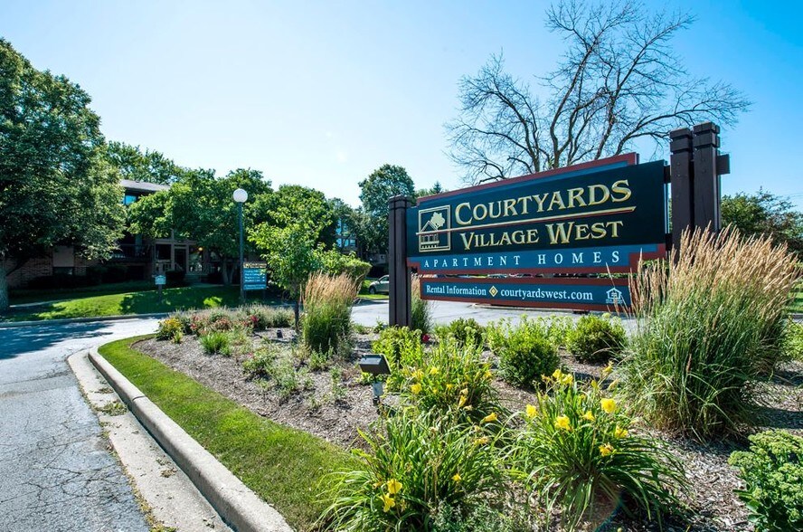 Primary Photo - Courtyards Village West