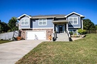 Building Photo - 205 Starlight Ln