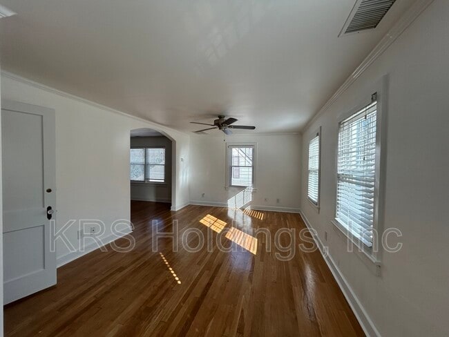 Building Photo - 35 Westover Rd