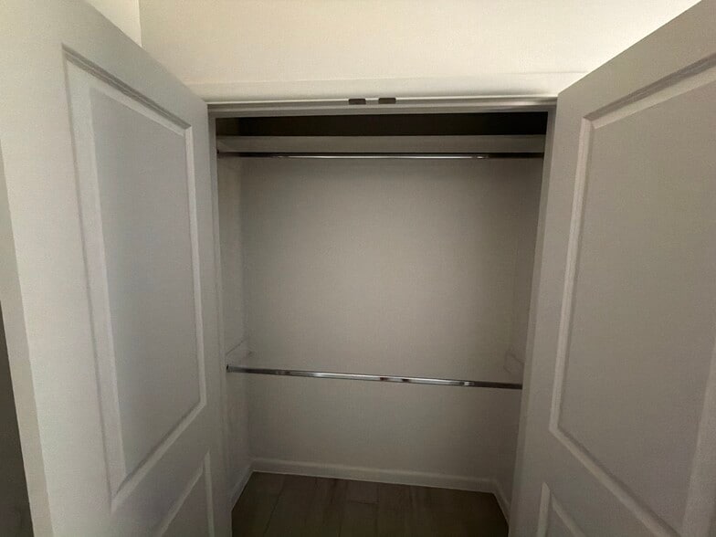 Building Photo - 3317 Duke Ave