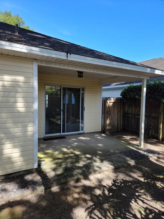 Building Photo - 944 Claeven Cir