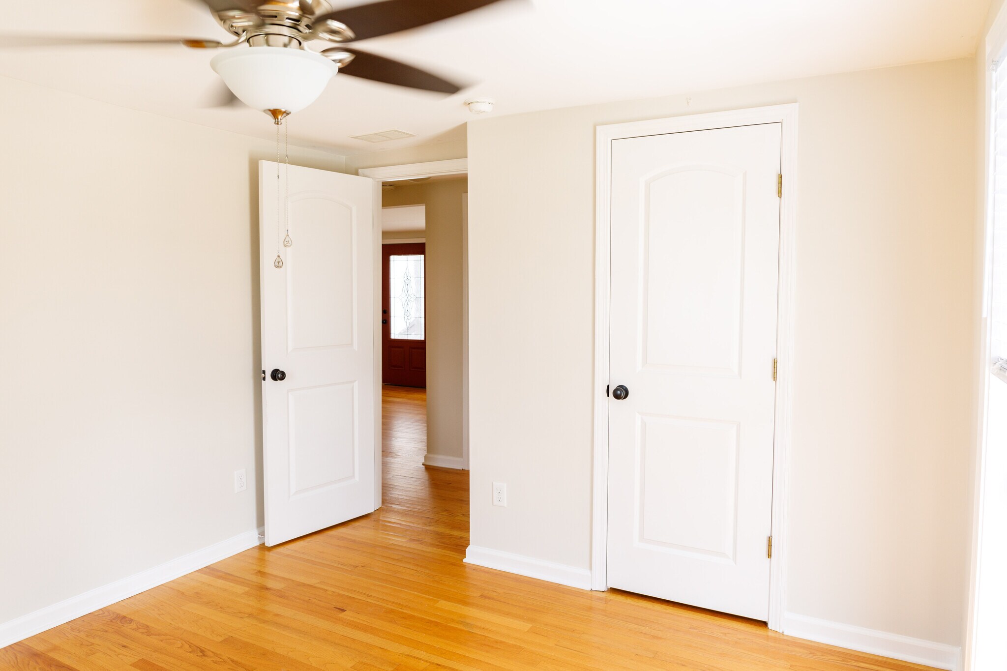 Building Photo - 116 America St