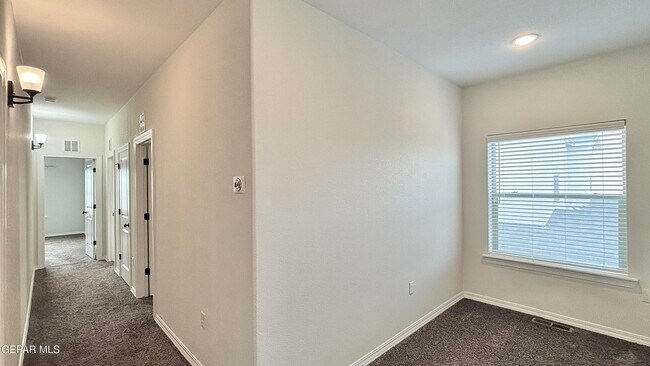 Building Photo - 6561 Hoop St