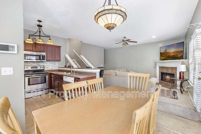 Building Photo - 13 Orchid Ln