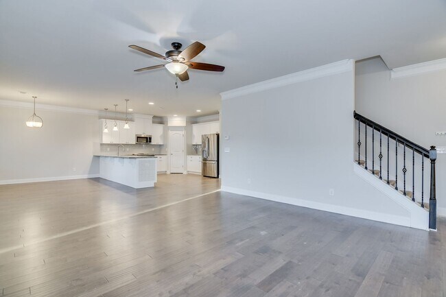 Building Photo - Large House in Grovetown!