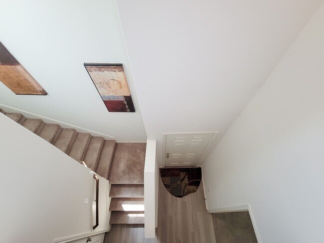 Building Photo - 10793 Castle Rock Dr