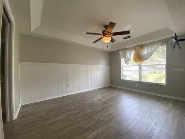 Building Photo - 5619 Tanagergrove Way