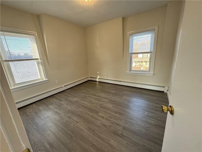 Building Photo - 14 Tillinghast Ave