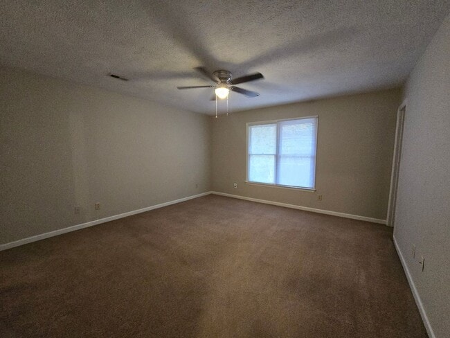 Building Photo - 2904 Rosemeade~Meadowbrook