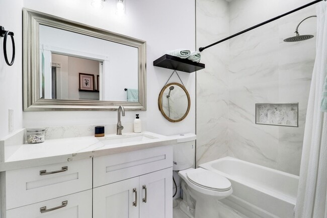 Building Photo - 387 Kelsey Park Dr