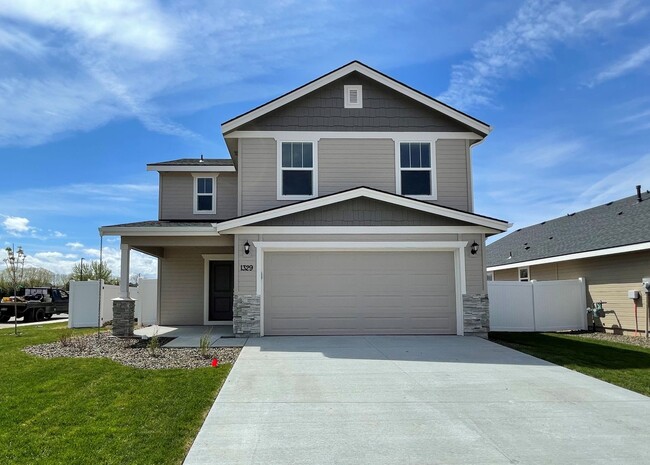 Primary Photo - Bright and spacious 4 Bedroom 2.5 Bath hom...