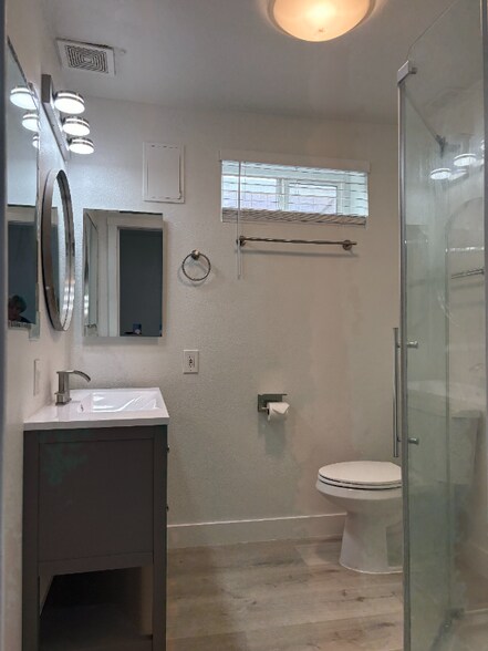 Building Photo - 4966 Baltimore Dr