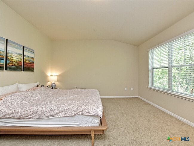 Building Photo - 516 E Slaughter Ln