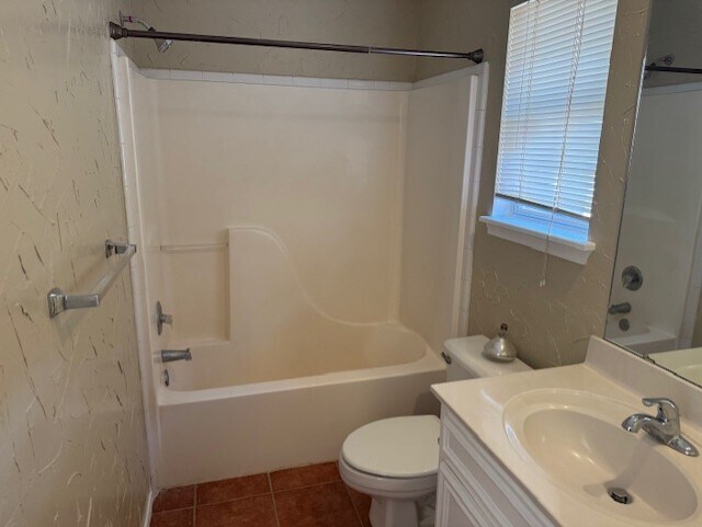 Building Photo - 2516 26th St