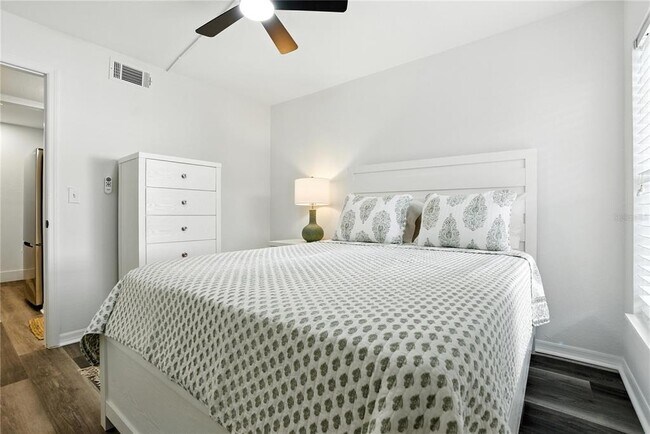 Building Photo - 1799 N Highland Ave