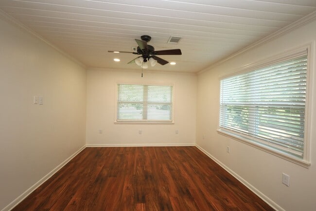 Building Photo - 1125 M J Taylor Rd