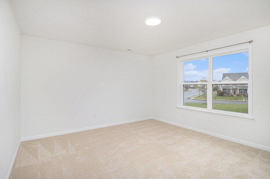 Building Photo - 35 Furlong Rd