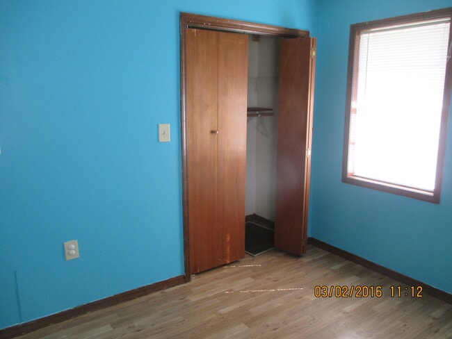 Building Photo - 213 Cazort St