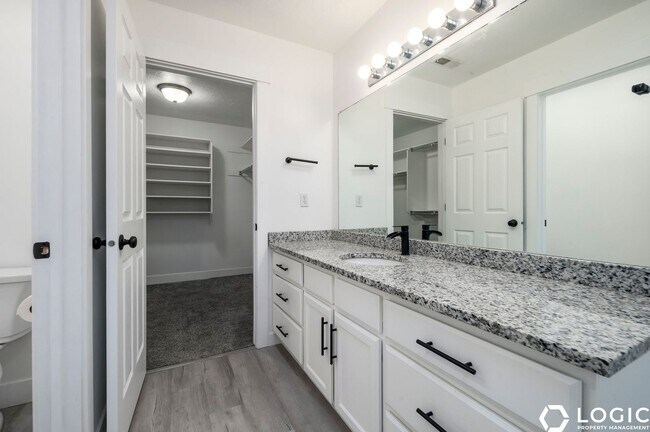 Building Photo - 1212 S 1410 E