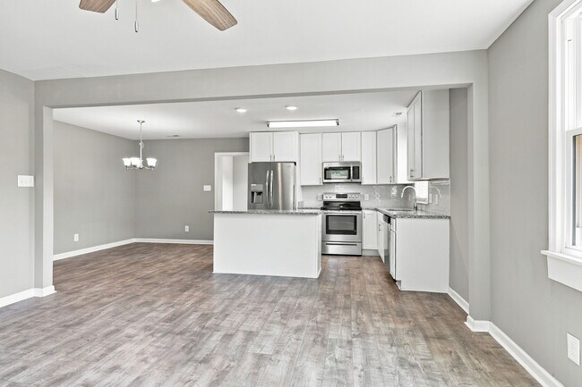 Building Photo - 1305 Yeadon Rd