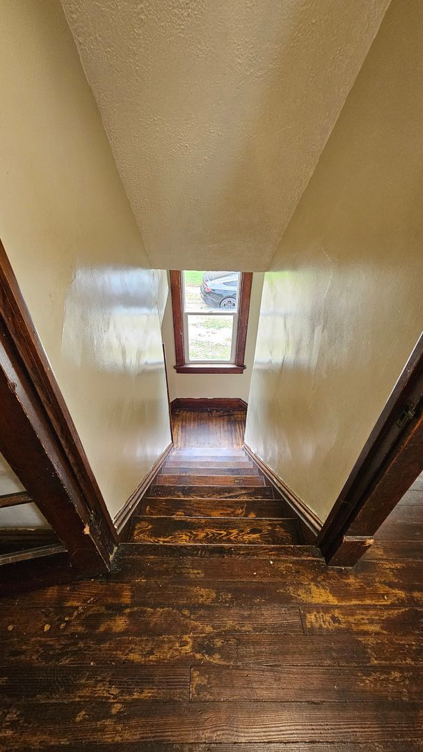 Building Photo - 3 bedroom 1 bath single family home in Man...