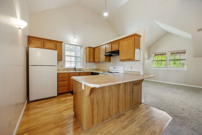 Building Photo - 630 Cardwell Ct