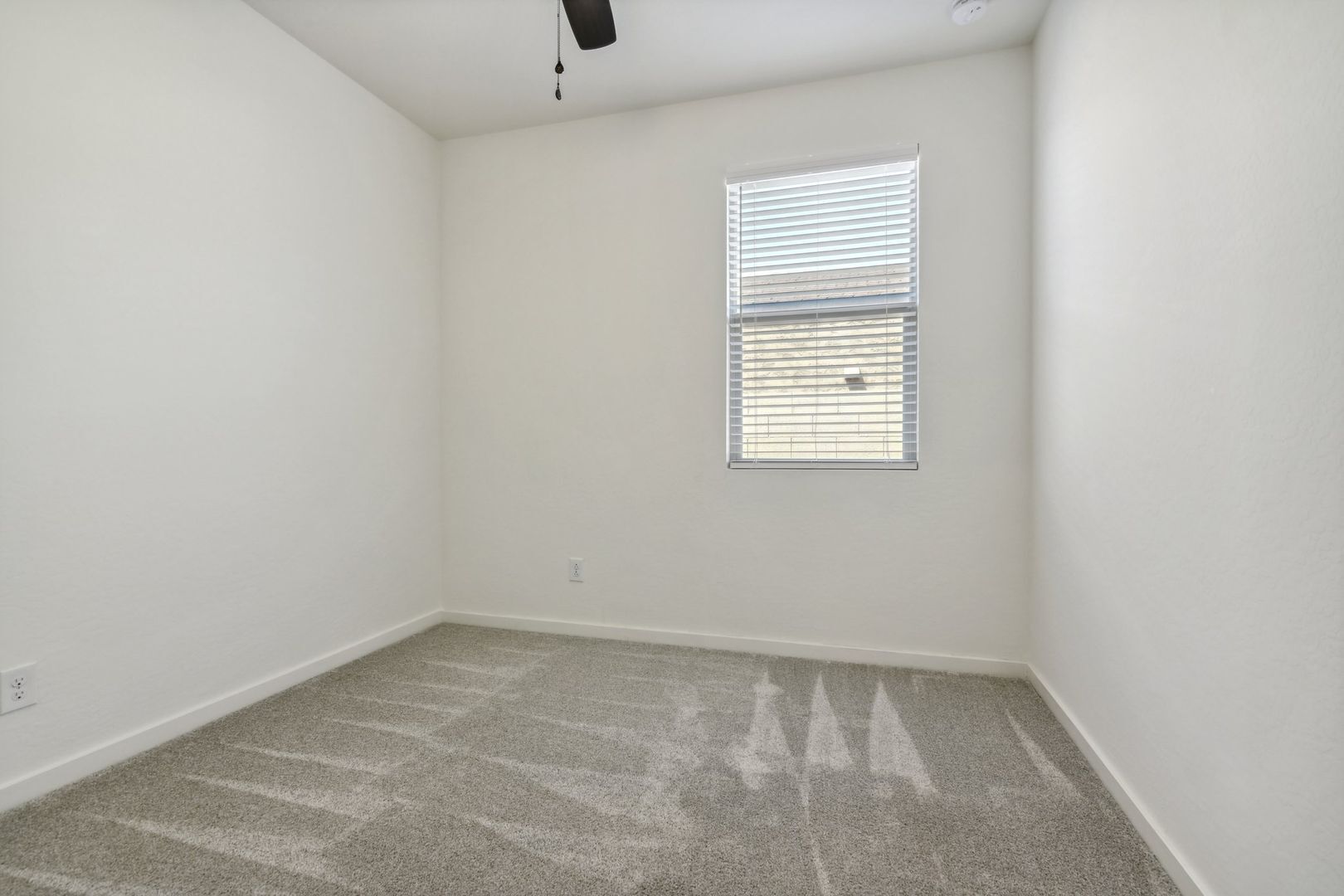 Building Photo - 18666 Puget Ave