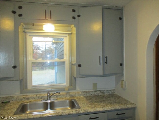 Building Photo - 15794 Grove St