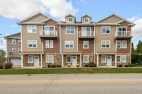 Building Photo - 205 Fox St