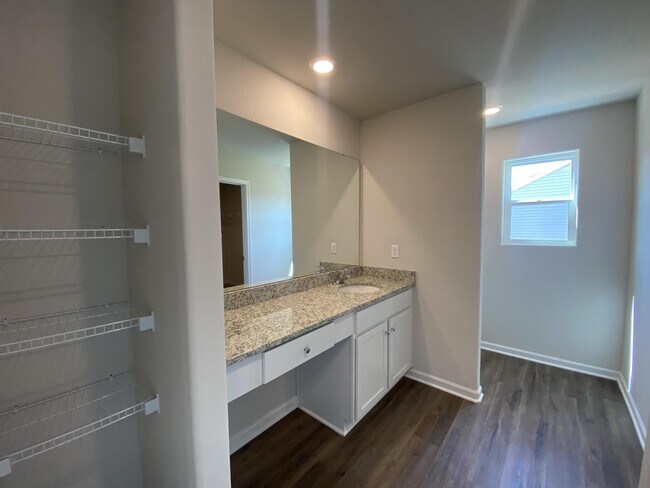 Building Photo - 8100 Derby Wood Ln