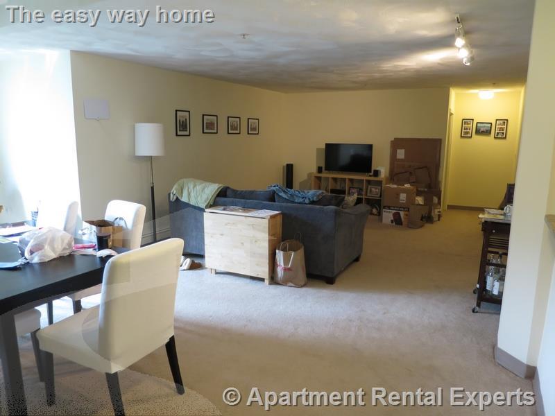 Building Photo - 373 Highland Ave