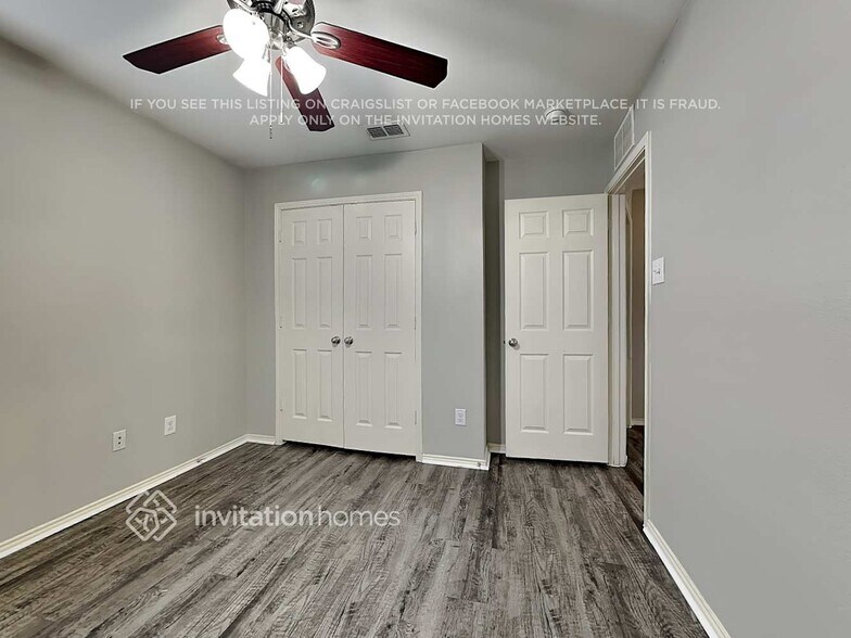 Building Photo - 112 Abelia Dr