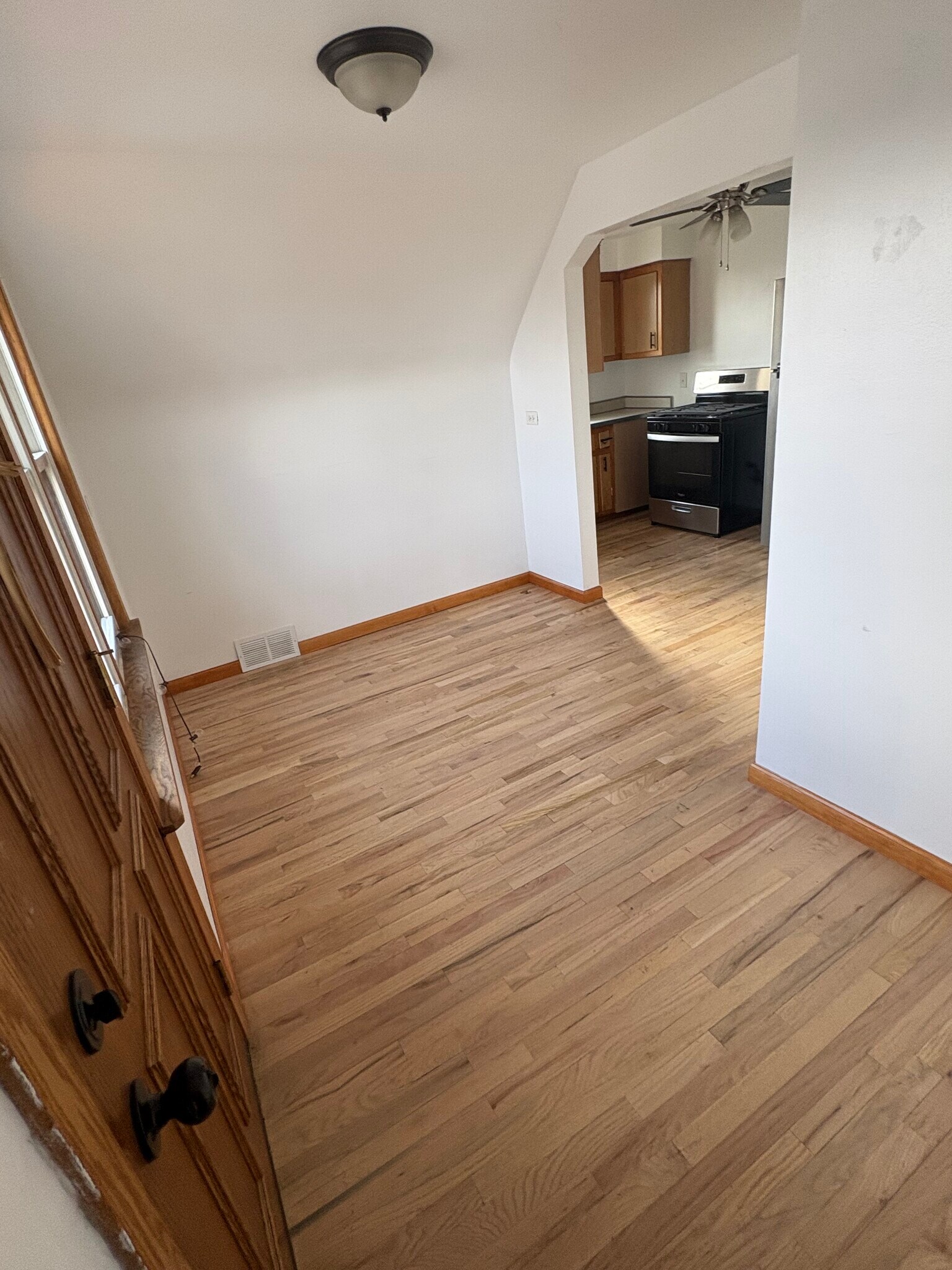 Building Photo - 6055 S Massasoit Ave