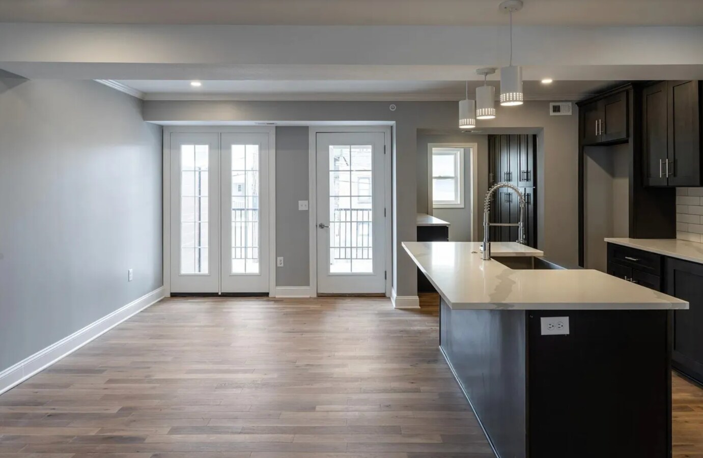 Building Photo - 4464 Broadway Blvd