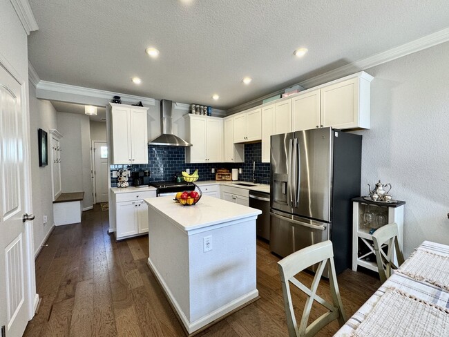 Building Photo - First Time Rental - Ready July 30th! 4 Bedrooms PLUS Loft! Great Views! Dog Park - Stocked Fishin...