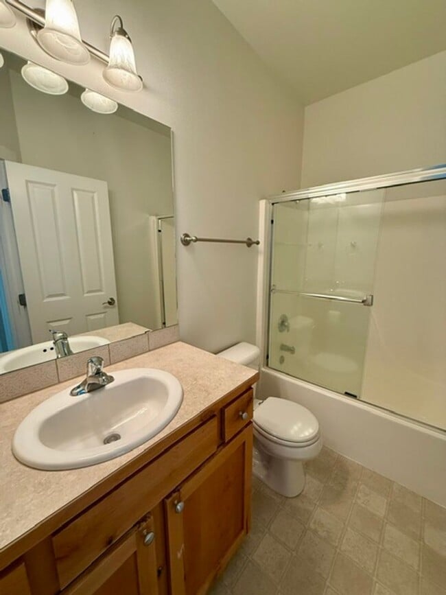 Building Photo - Charming 3-Bedroom Home in Peaceful 55+ Community!