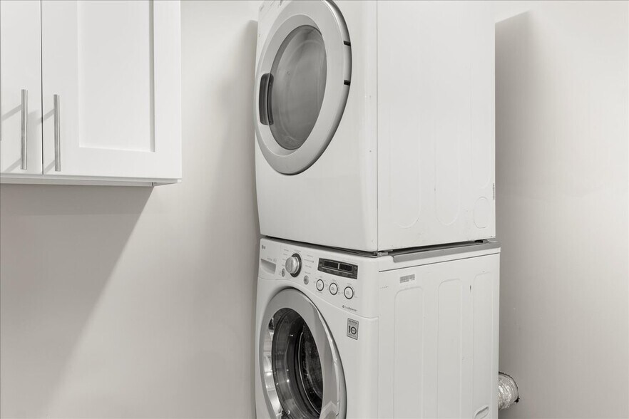 Building Photo - 1506 Mississippi Ave SE