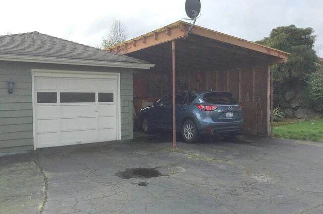 Building Photo - 4115 48th Ave S