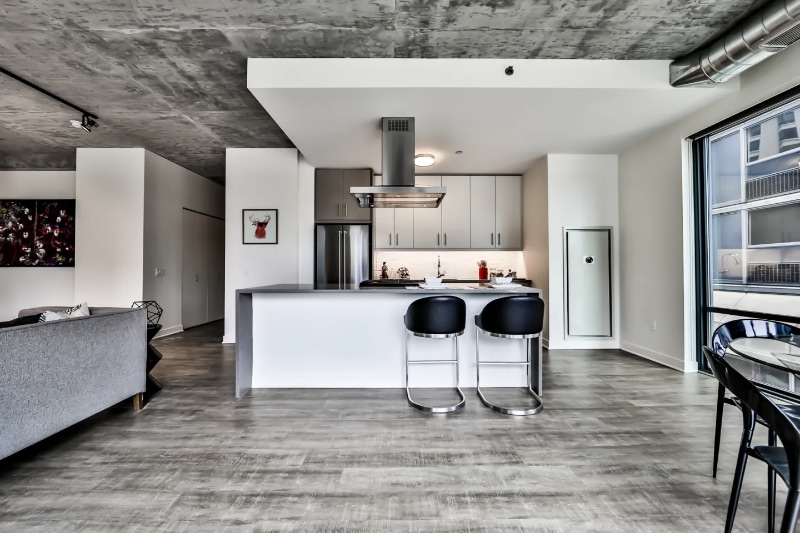 Building Photo - 397 E Ohio St