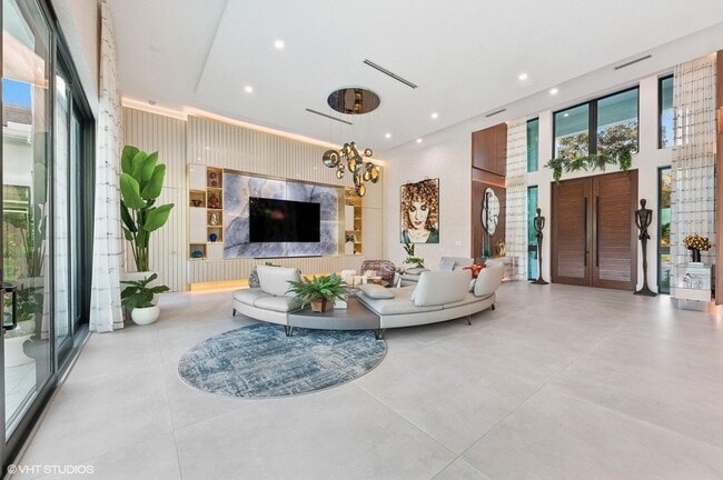 Building Photo - 8533 N Native Dancer Rd