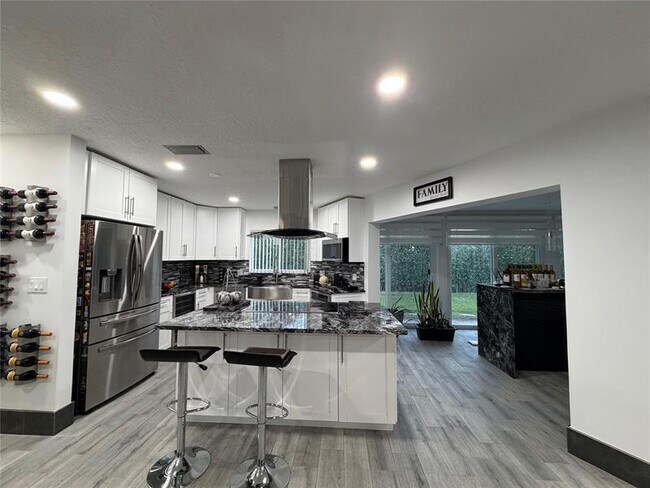 Building Photo - 11240 NW 43rd St