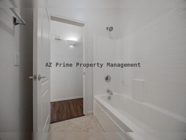 Building Photo - 6918 S 37th Glen