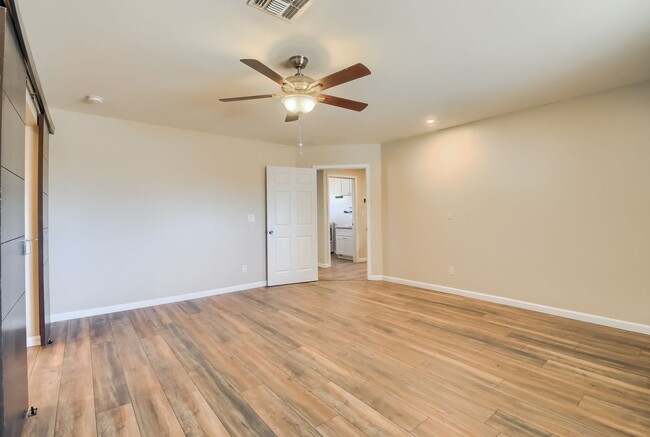Building Photo - 4 Bedroom 3 Bathroom Single Family Home in...