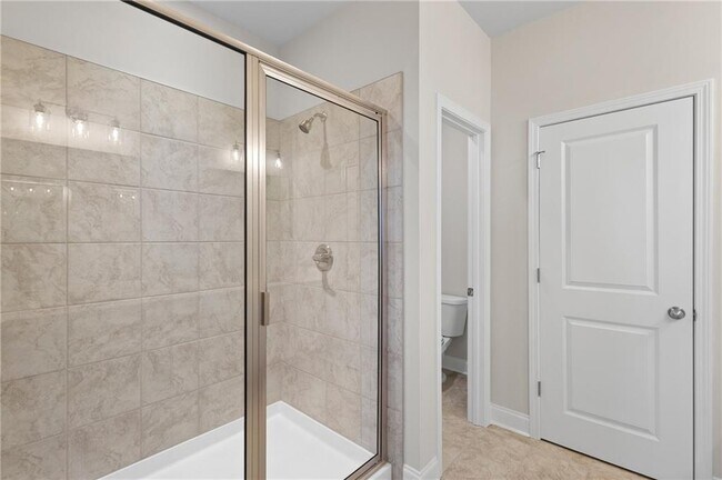 Building Photo - 1230 Ainsworth Alley