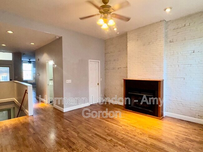 Building Photo - 1714 S Tucker Blvd