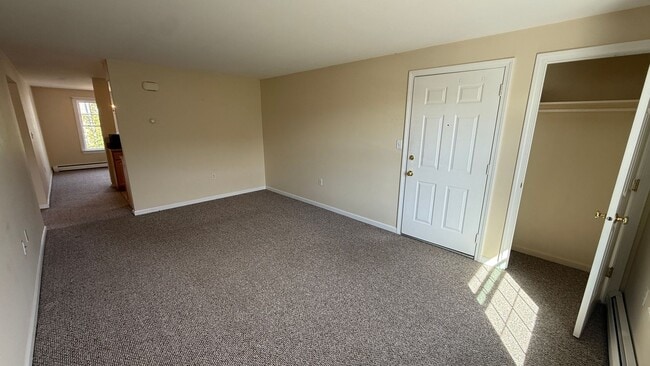 Building Photo - 10 Ham St